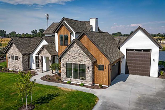 Mountain modern home with thermally modified wood cladding